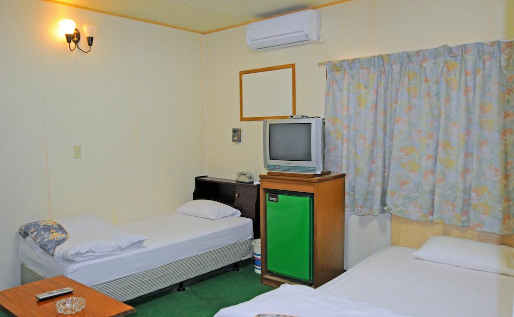 Yoshida Hotel Okinawa Eksteriør billede
